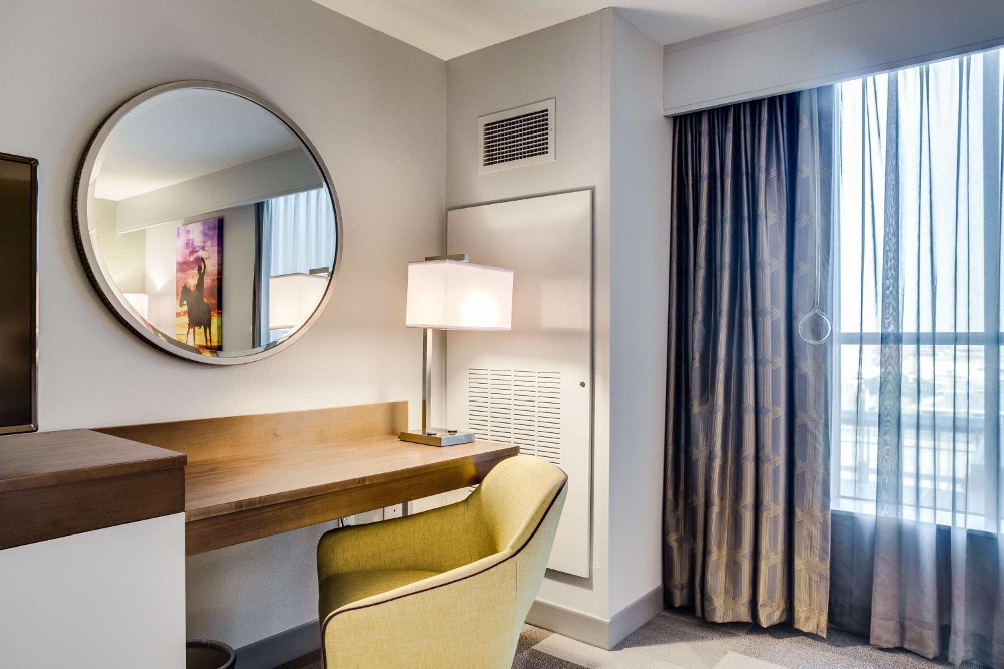 Hampton Inn & Suites Fort Worth Downtown Екстер'єр фото