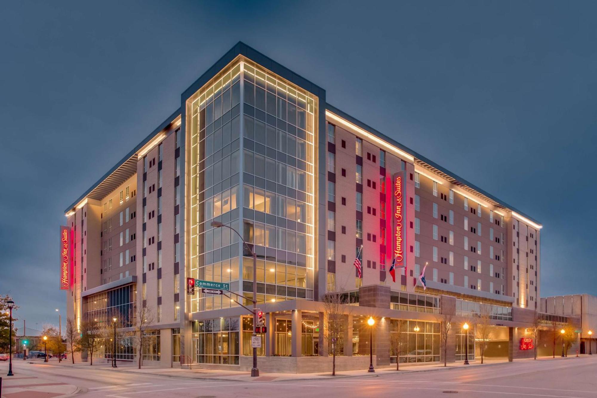 Hampton Inn & Suites Fort Worth Downtown Екстер'єр фото